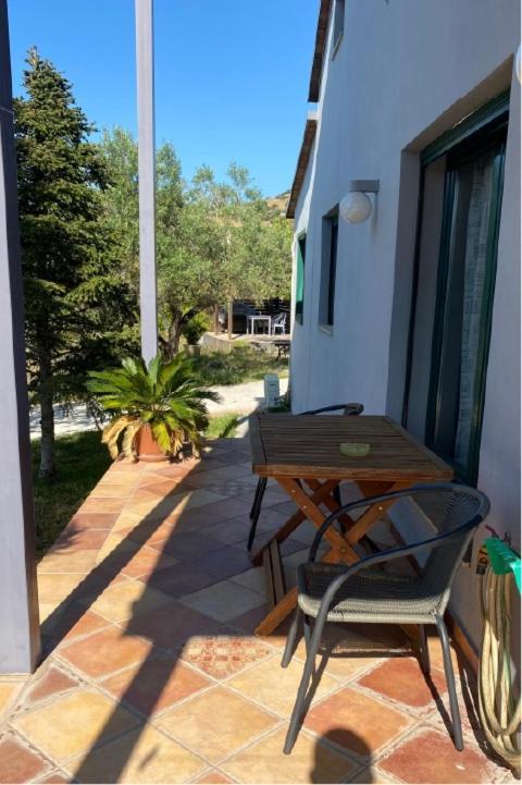 Olive Grove Guest House Anavyssos Exterior photo
